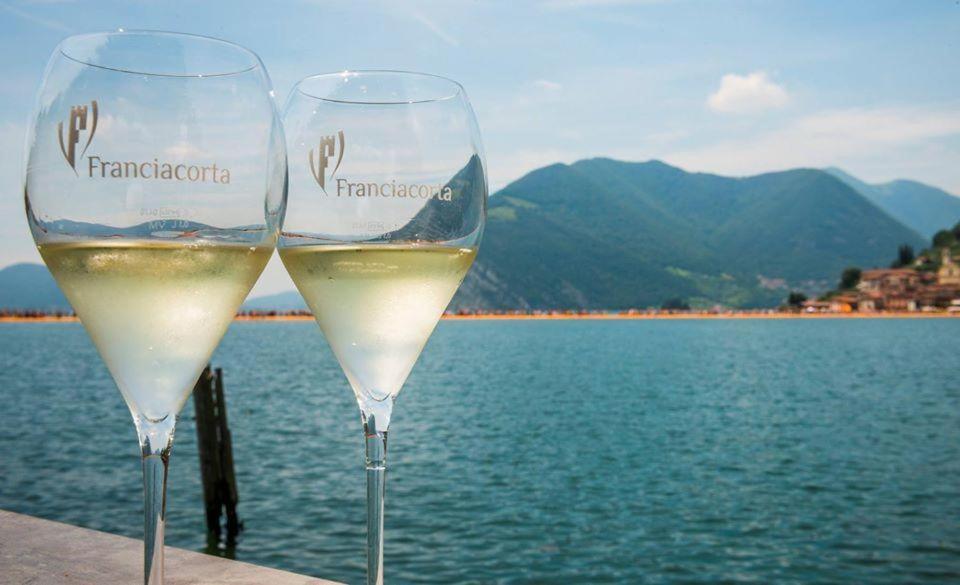 Vacanze Lago D'Iseo E Franciacorta 2 Exterior foto